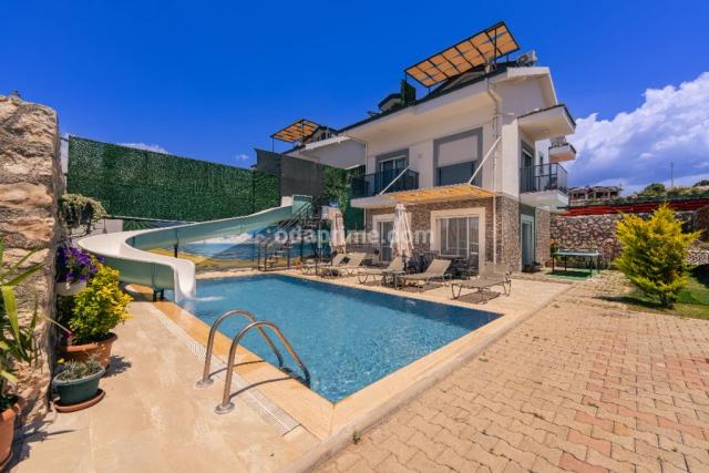 Villa Leton 1